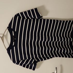 Banana Republic Stripe Crew-Neck T-Shirt. Men's Size Small. New with tags.